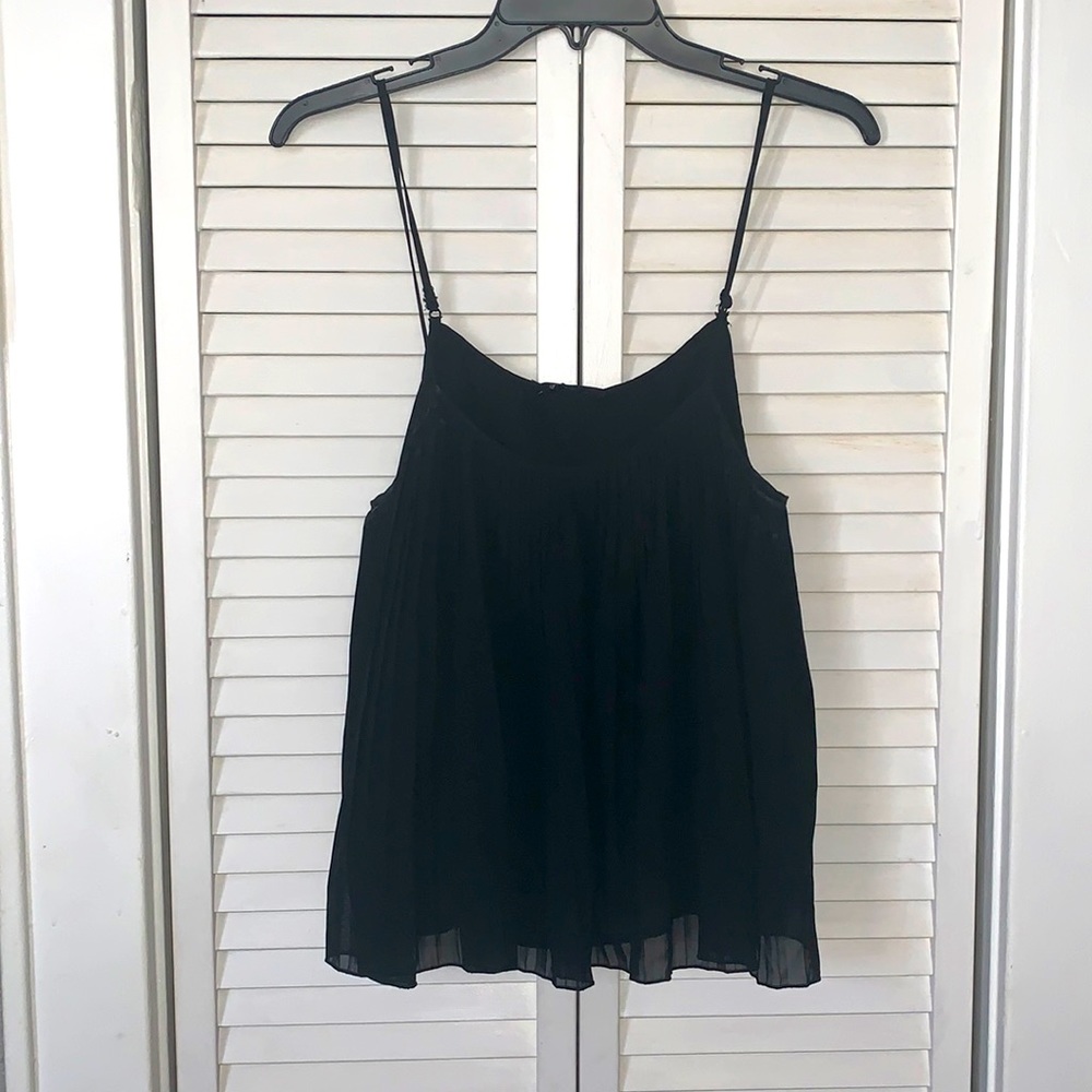 Cropped Frilly Tanktop